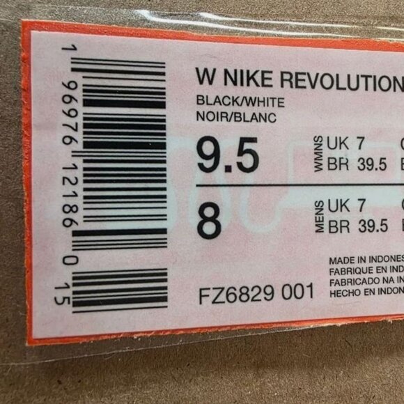 Nike Revolution 7 Women's Running Shoes Color: Black Size: 9.5 WIDE - Picture 6 of 7